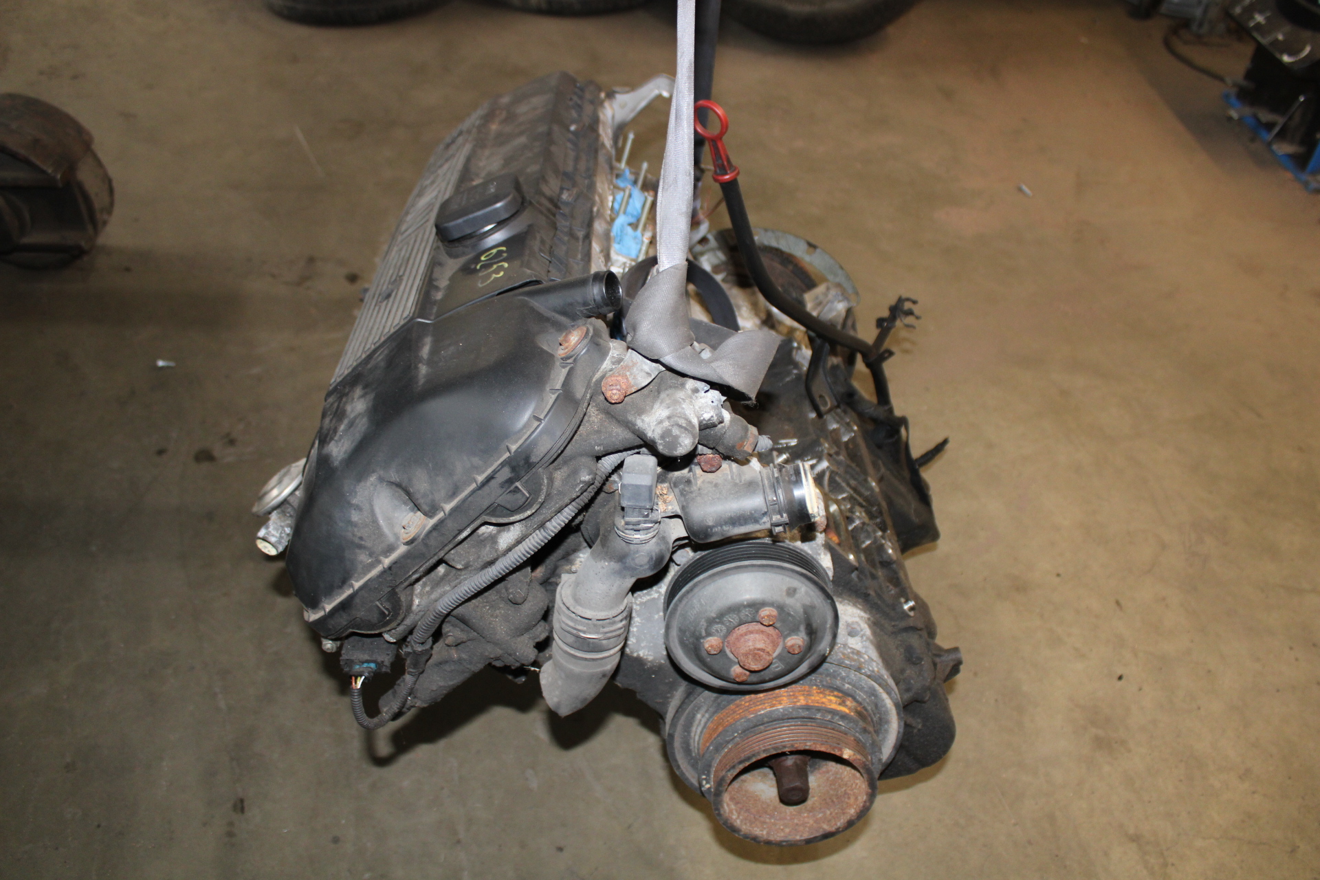 Motor ohne Anbauteile