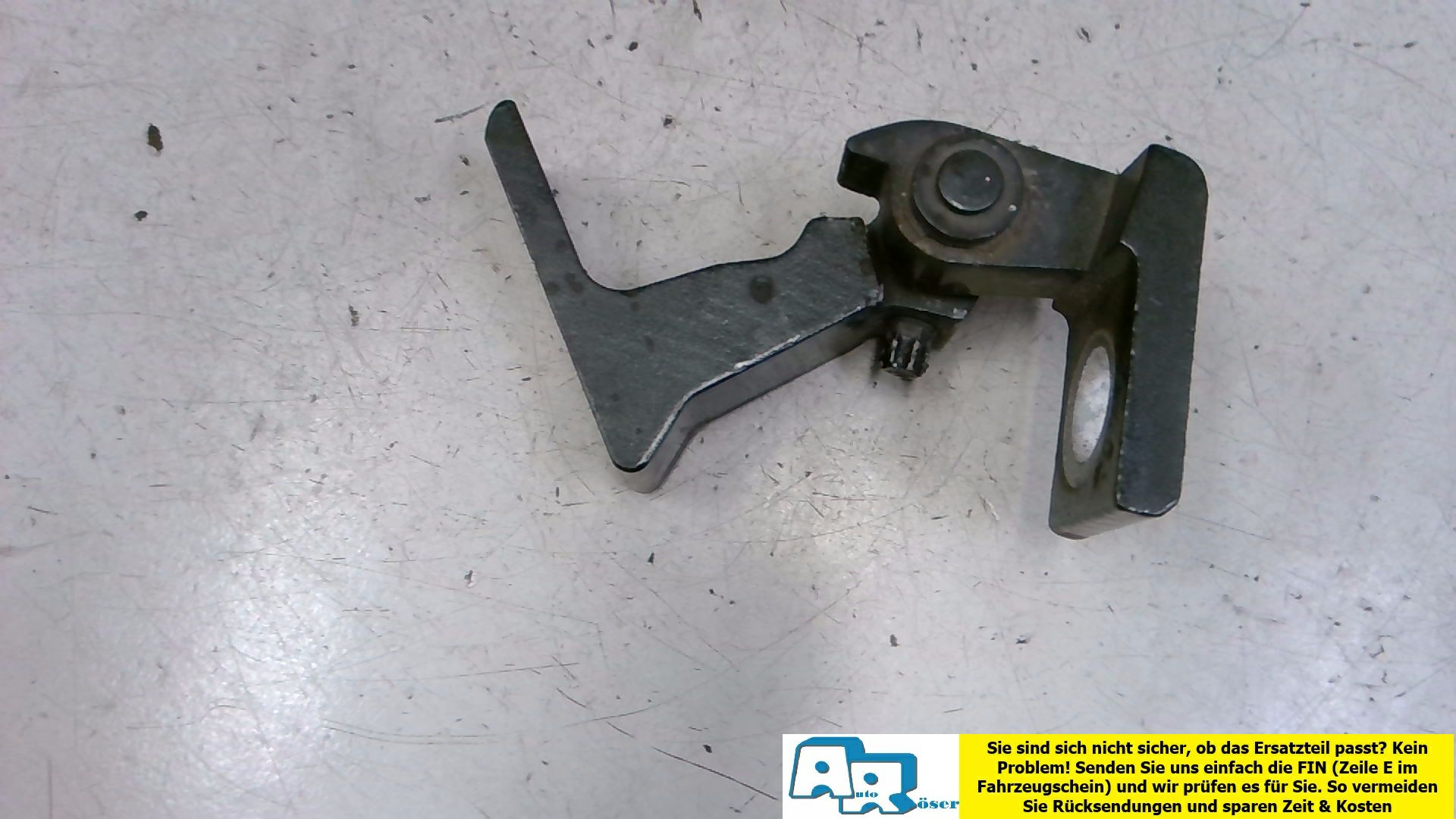 Scharnier unten (Tür vorn) Rechts