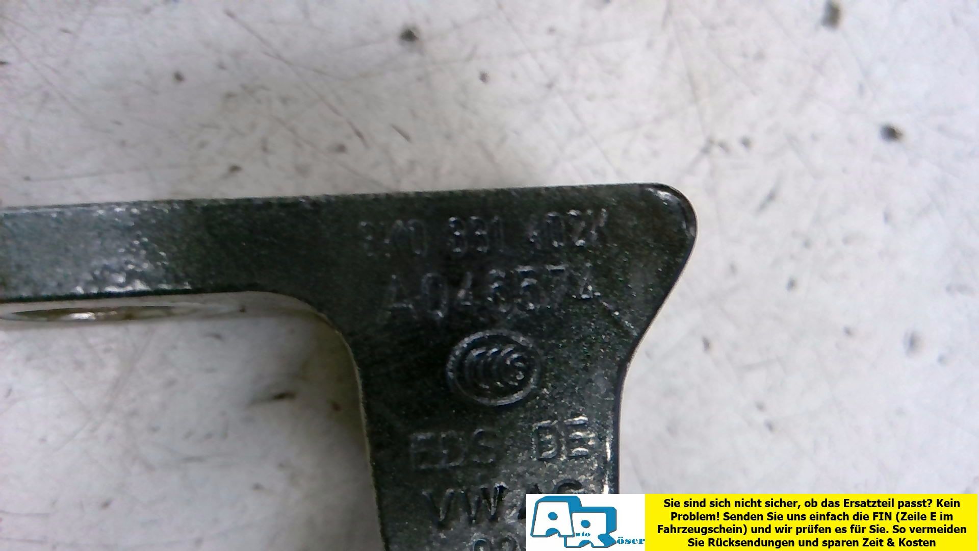 Scharnier unten (Tür vorn) Rechts