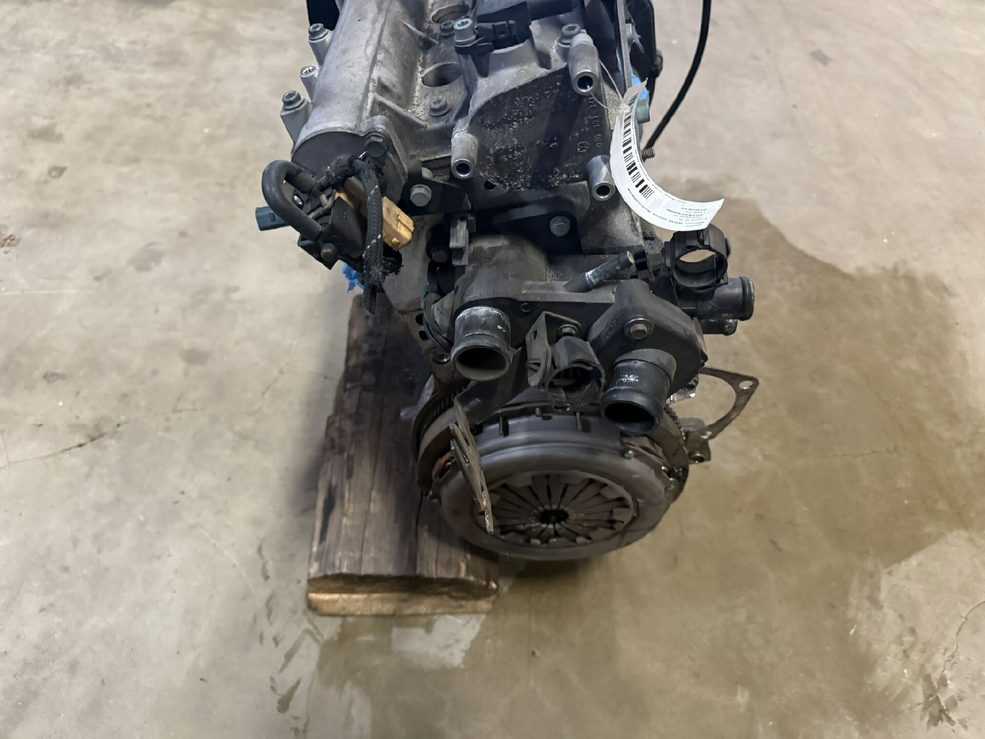 Motor ohne Anbauteile