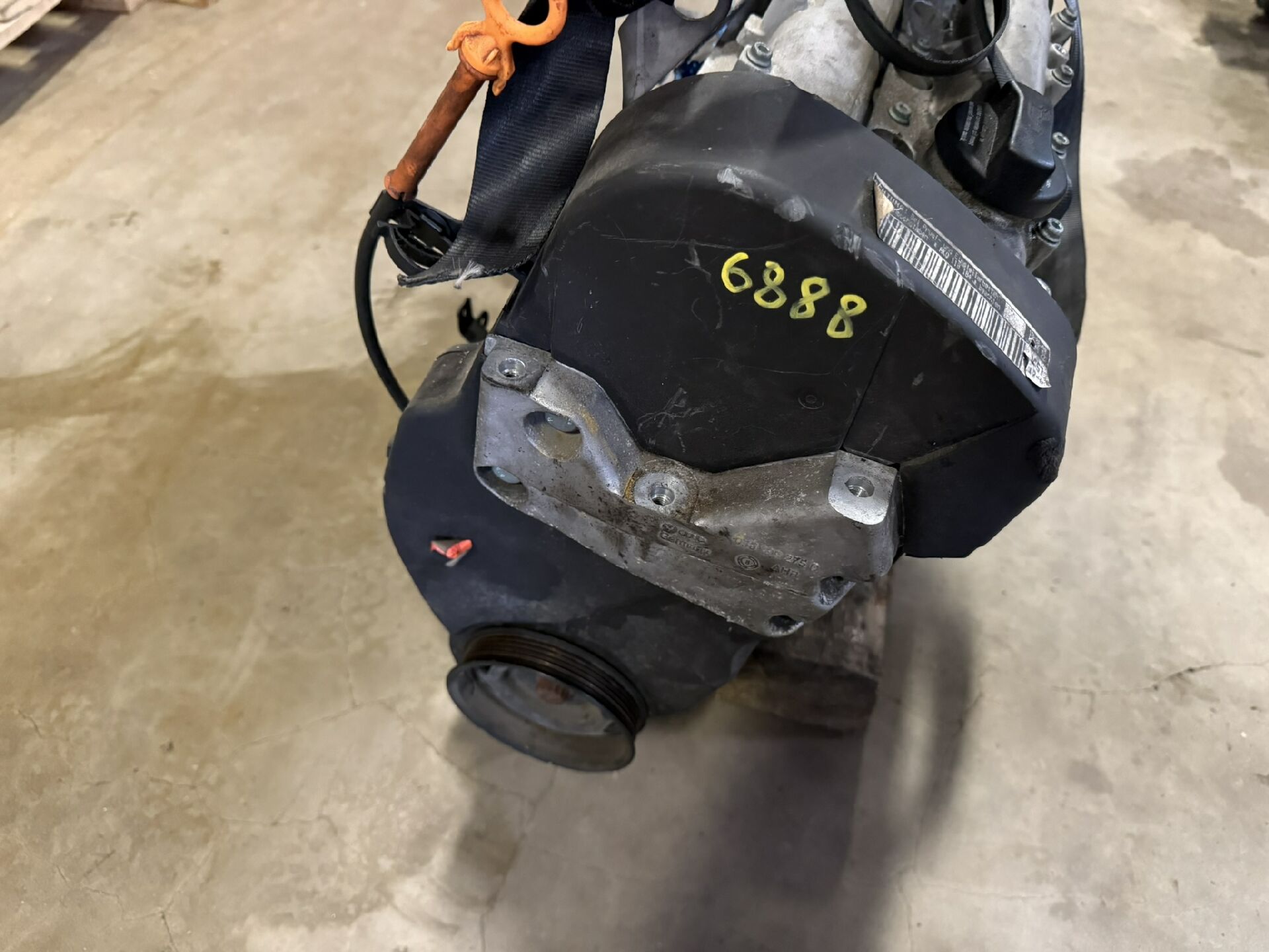 Motor ohne Anbauteile