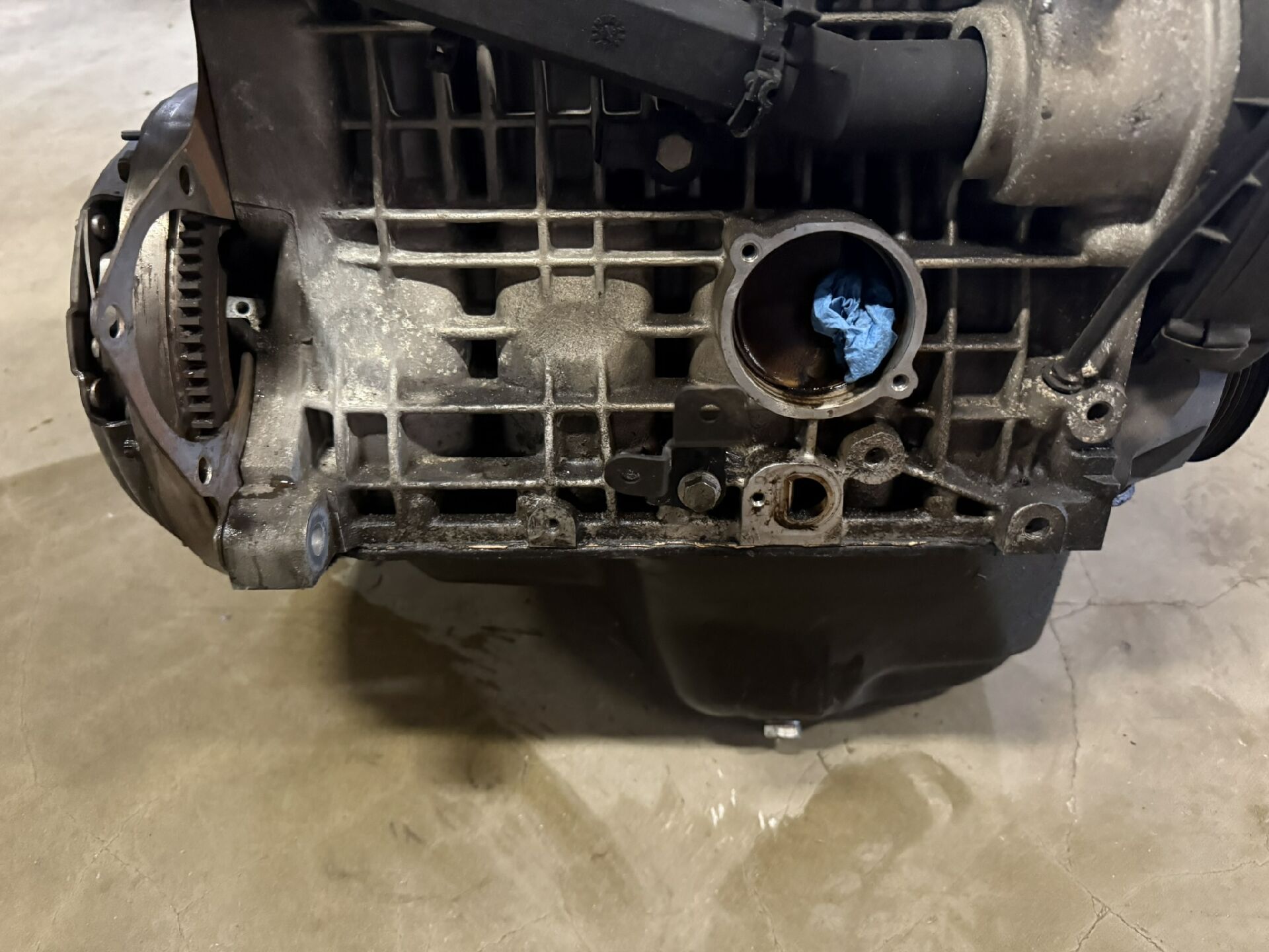 Motor ohne Anbauteile