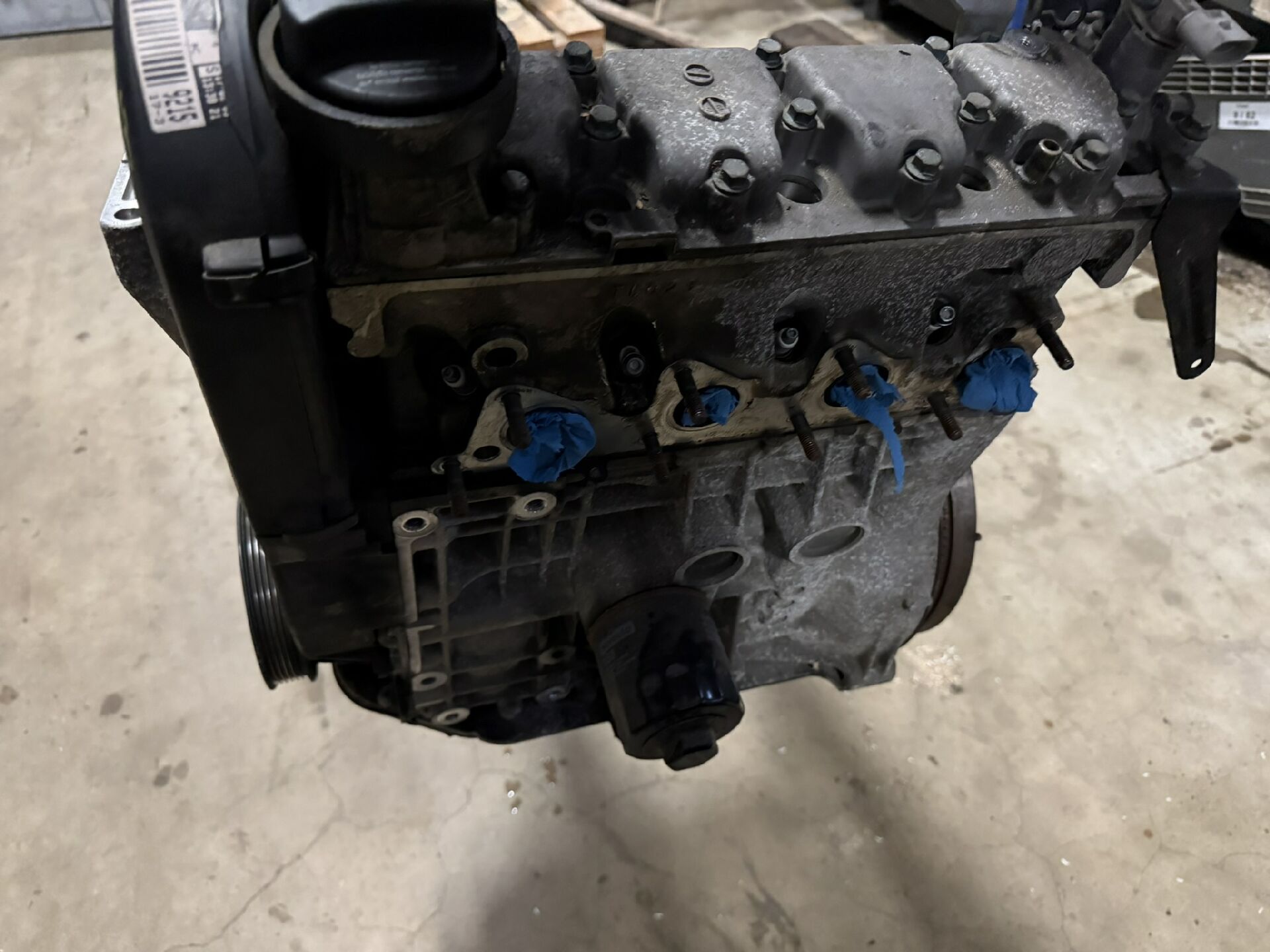 Motor ohne Anbauteile