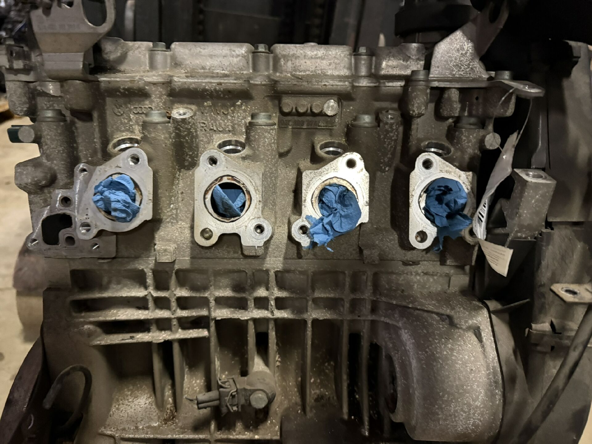 Motor ohne Anbauteile