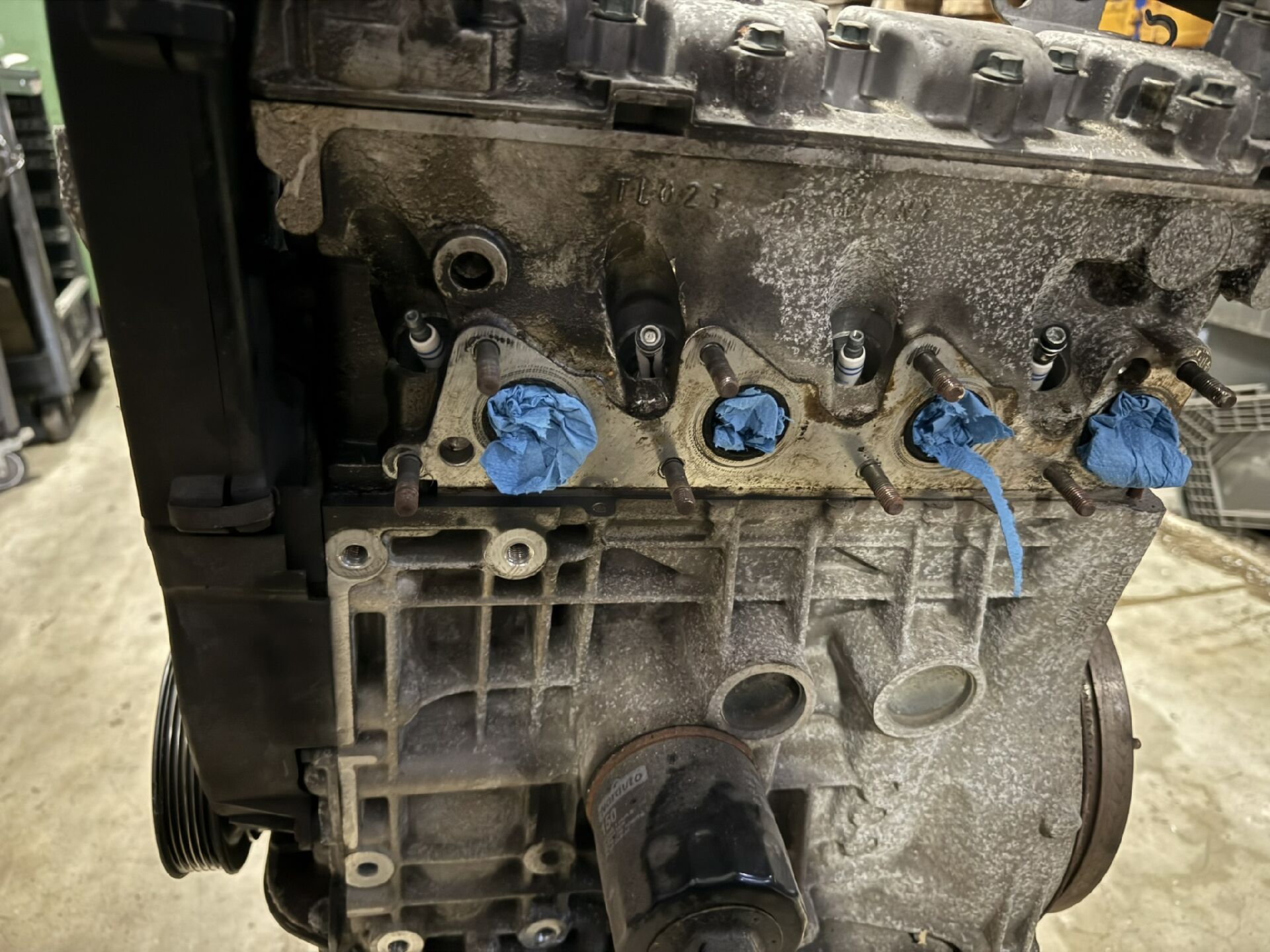 Motor ohne Anbauteile