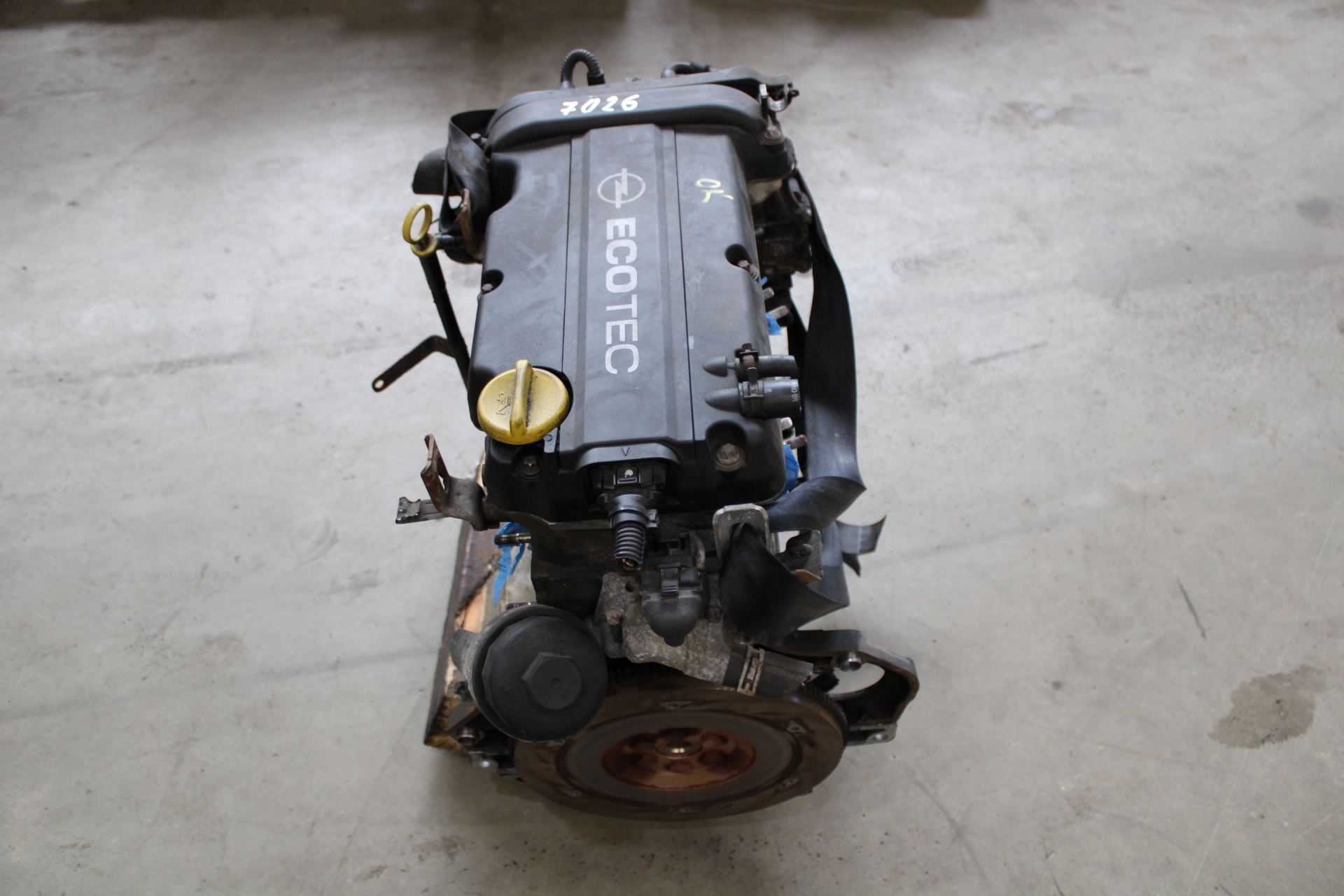 Motor ohne Anbauteile