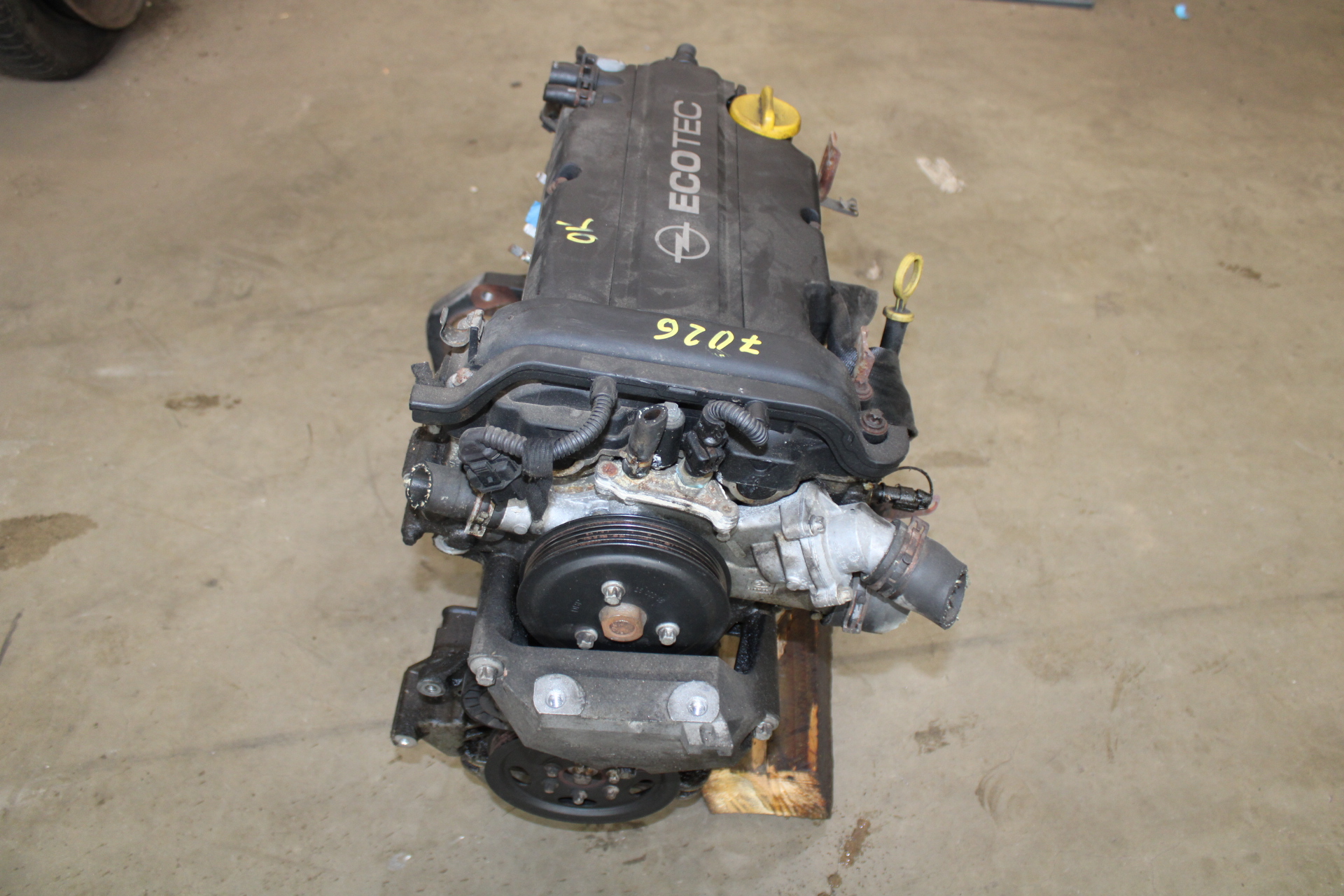 Motor ohne Anbauteile