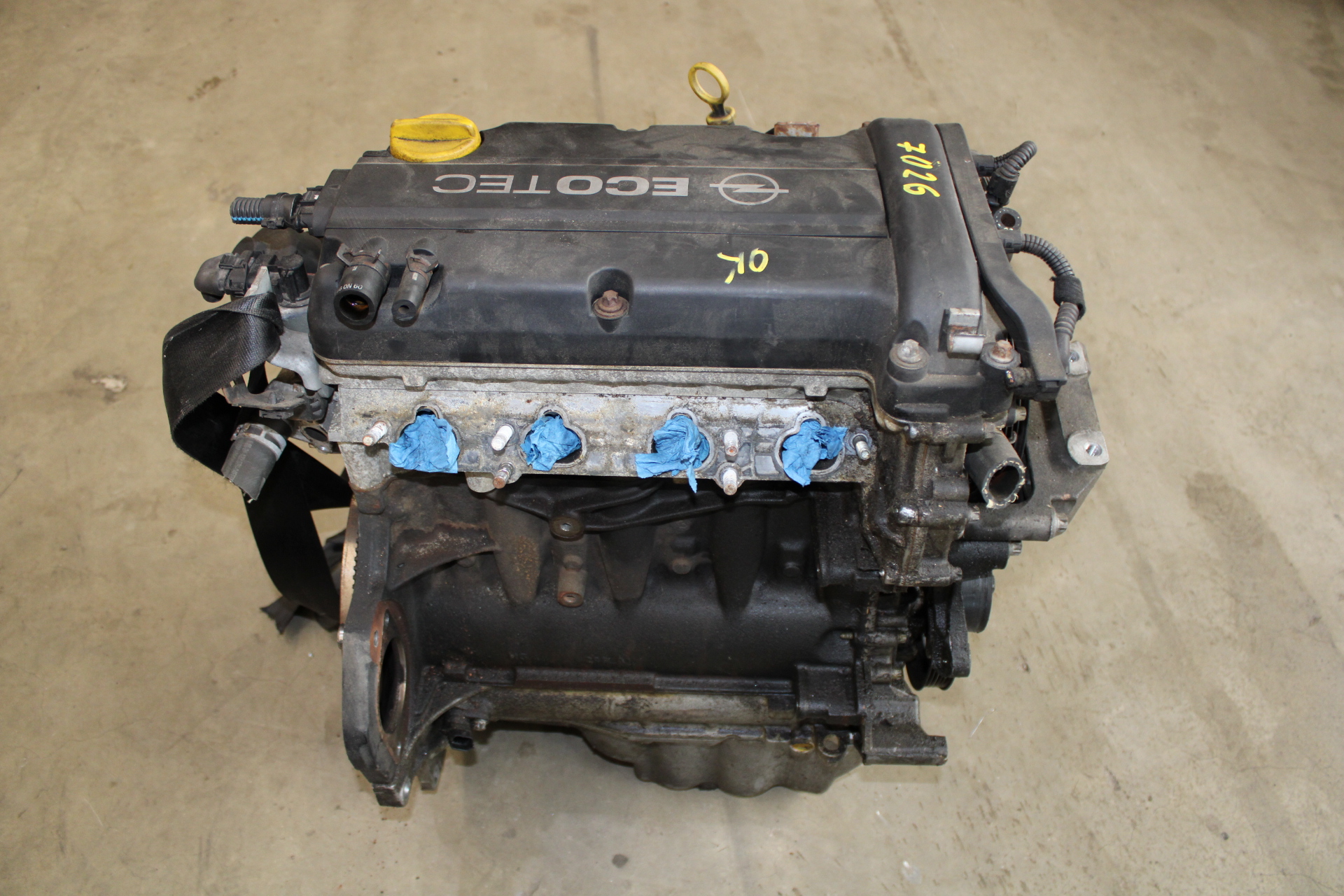 Motor ohne Anbauteile
