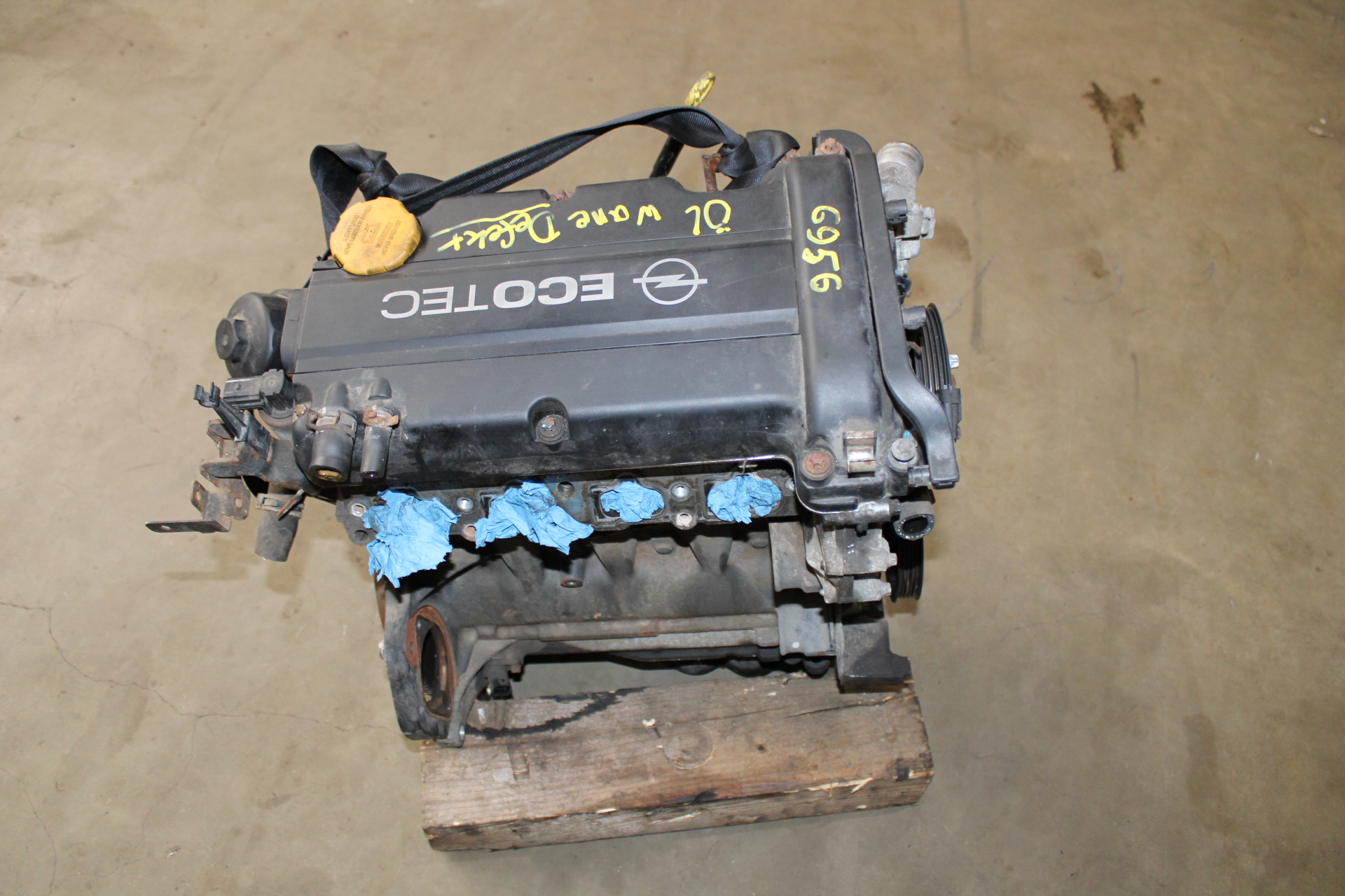 Motor ohne Anbauteile