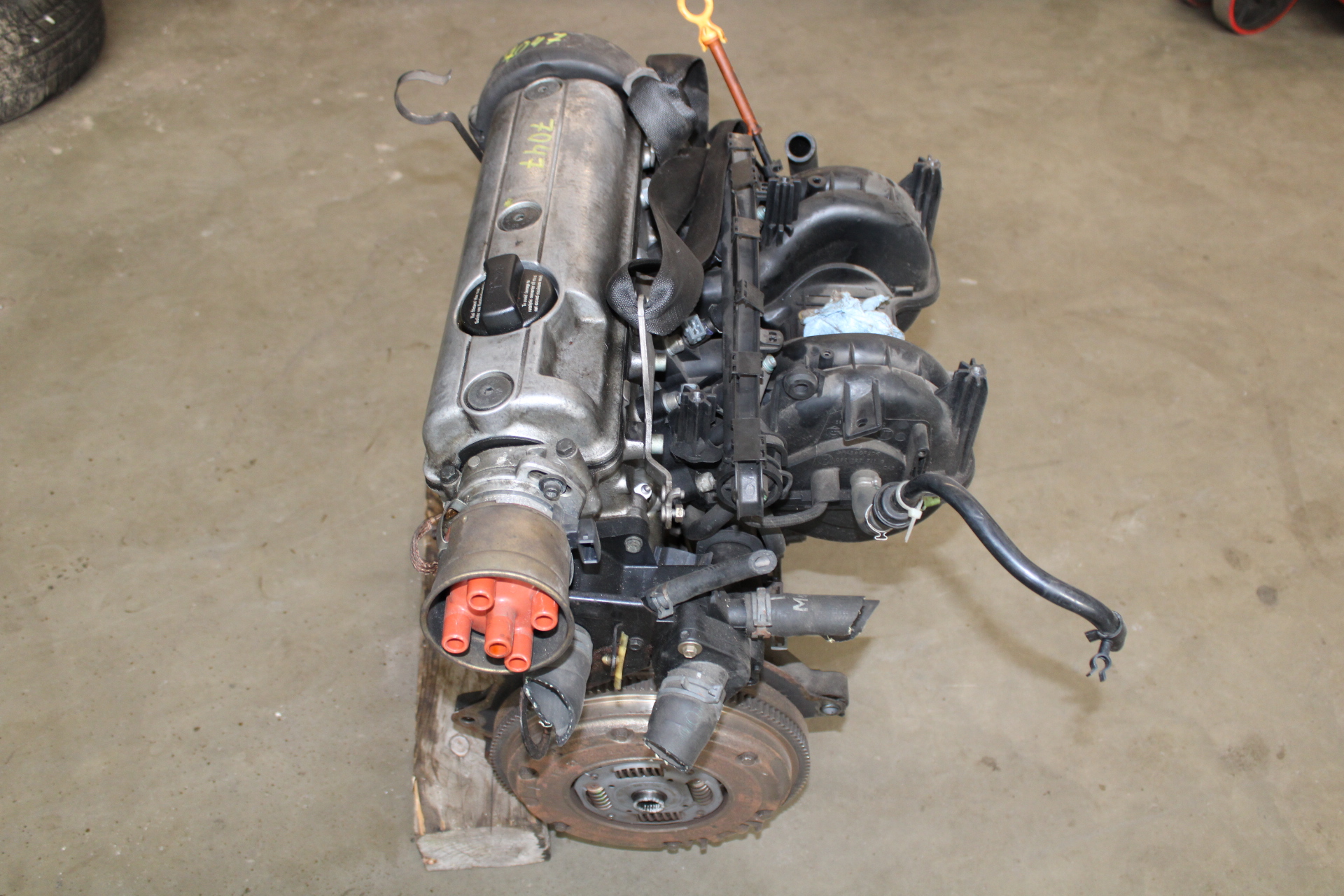 Motor ohne Anbauteile