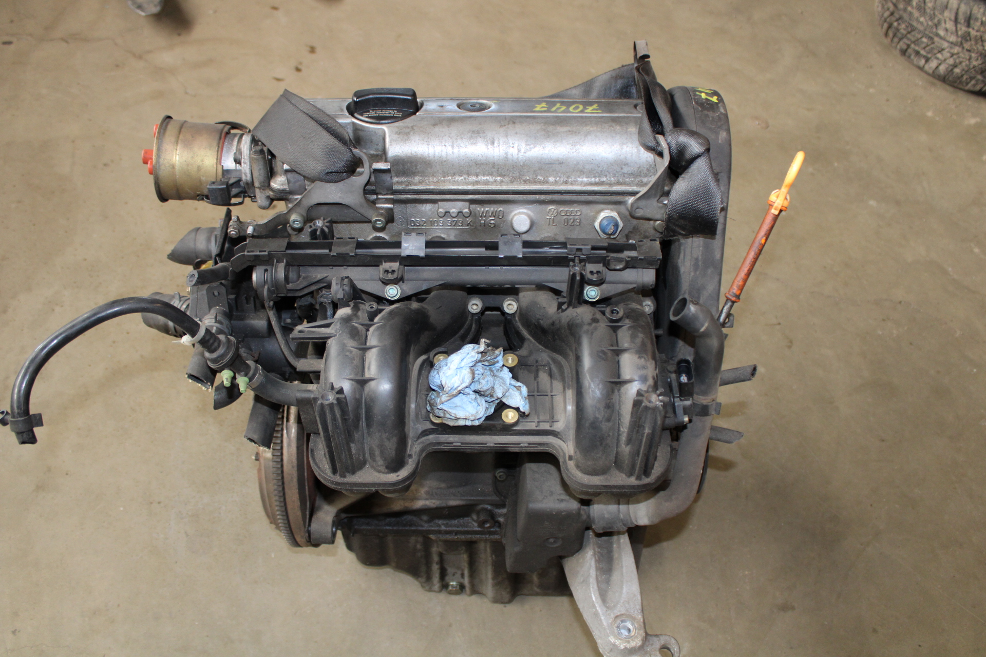 Motor ohne Anbauteile